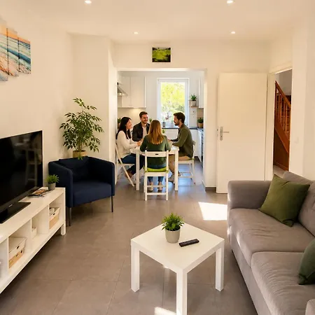 55 Bonnevoie Sud - 03 - Shared Kitchen דירה לוקסמבורג
